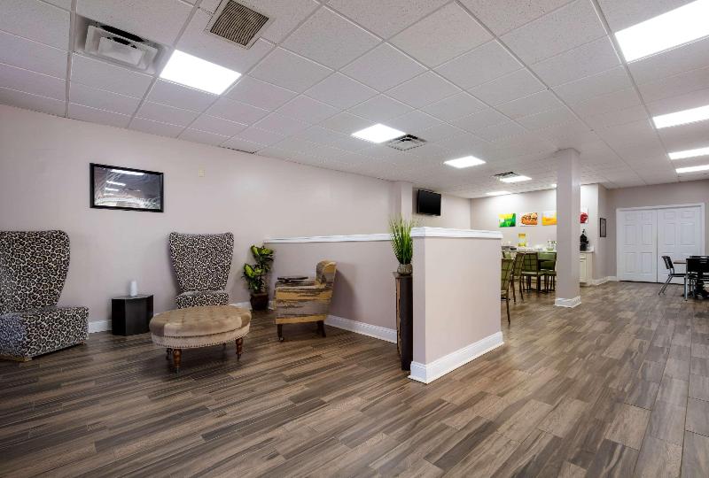 Quality Inn Starkville image