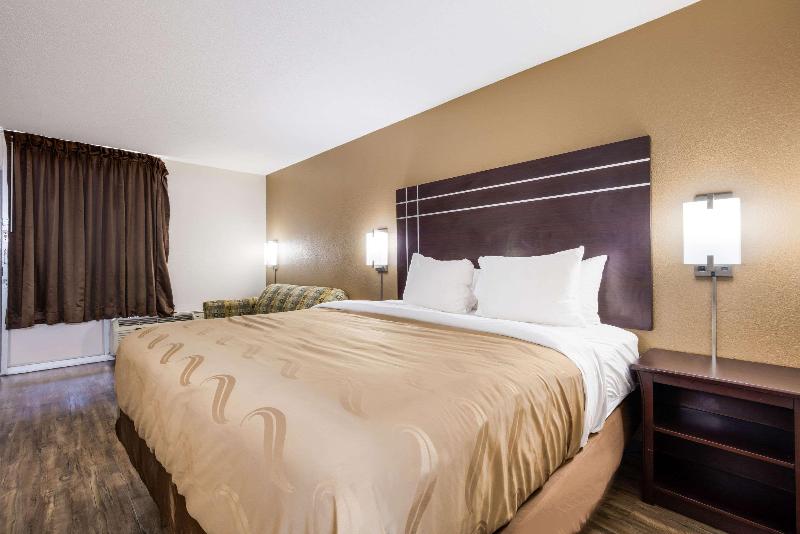 Quality Inn Starkville image