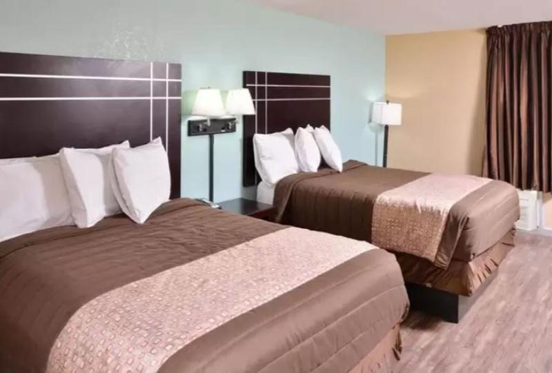 Quality Inn Starkville image