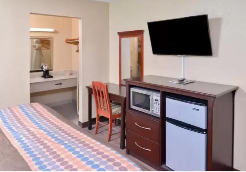 Quality Inn Starkville image