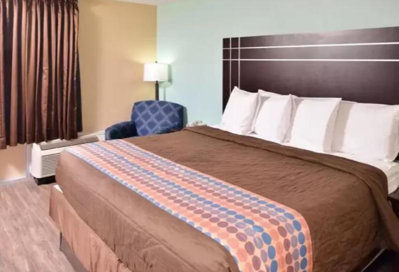 Quality Inn Starkville image