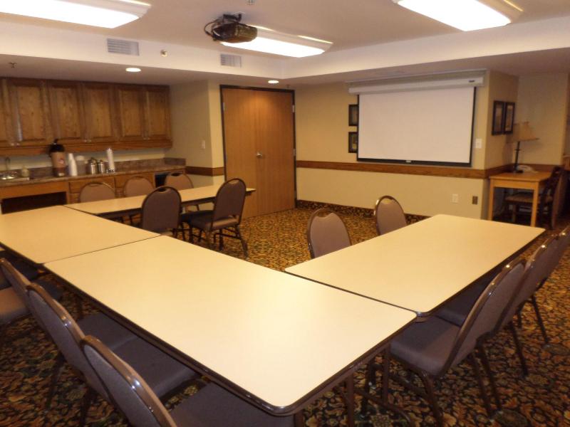 Americinn By Wyndham Pampa Event Center image