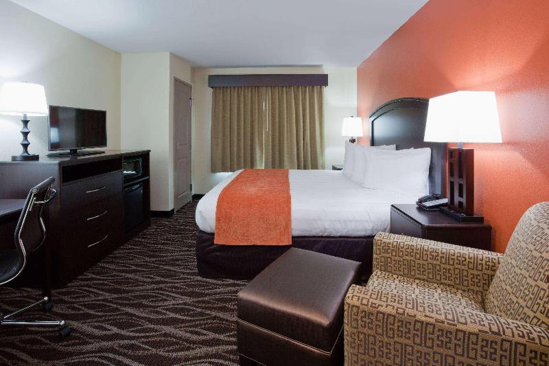 Americinn By Wyndham Waupun image