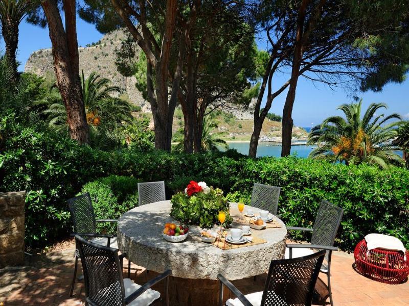 Le Calette Bay image