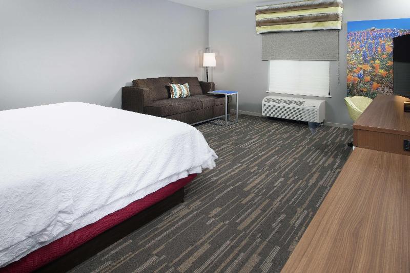 Hampton Inn By Hilton Arvin Tejon Ranch image