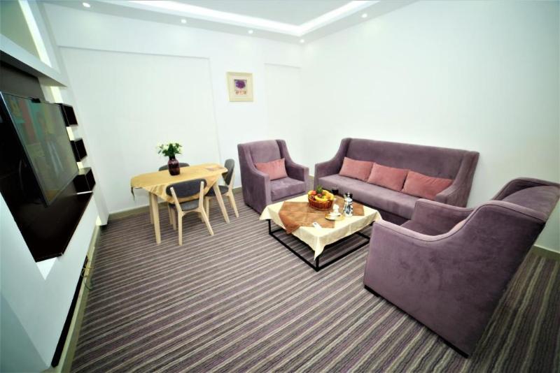 Al Dyafa Hotel Suites — view