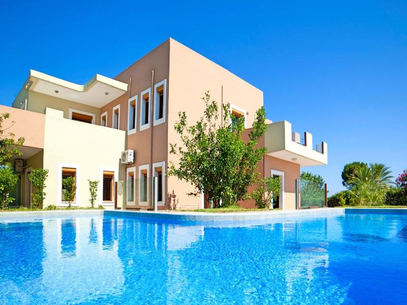 Island Suites image