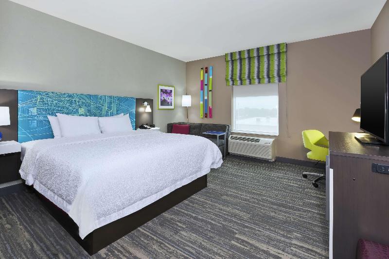 Hampton Inn By Hilton Sedalia image