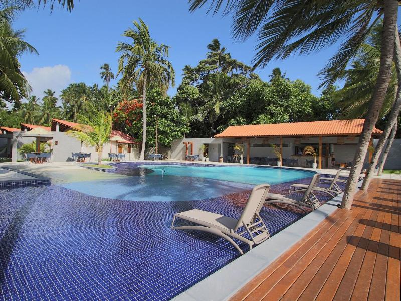 Costa Dourada Village image