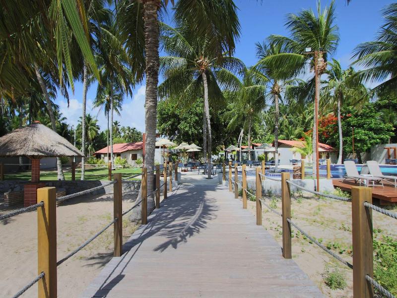 Costa Dourada Village image