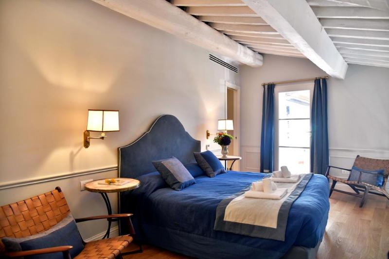 La Croce d'Oro Santa Croce Suite Apartments image
