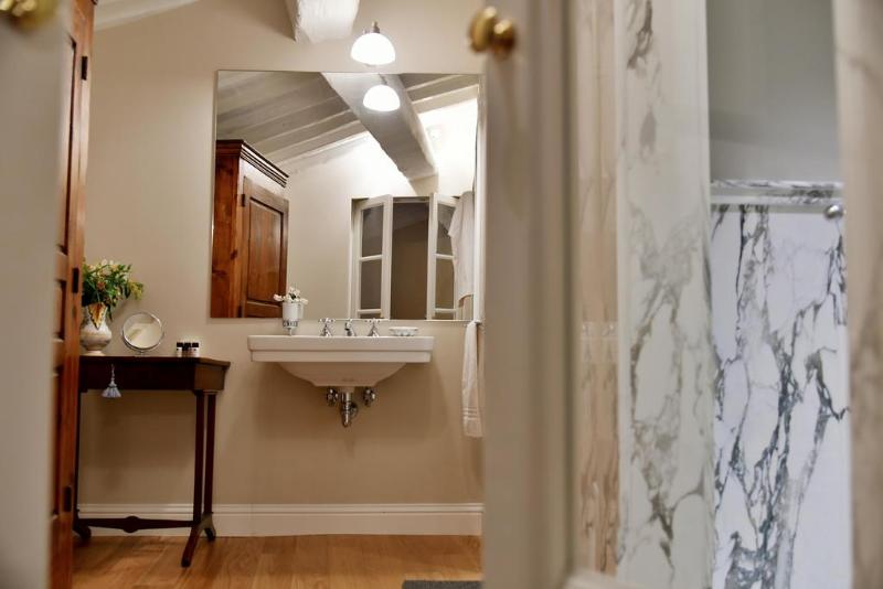 La Croce d'Oro Santa Croce Suite Apartments image
