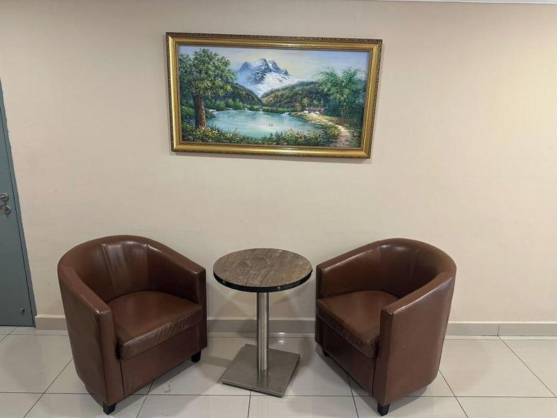 ZEN Rooms Poorna Hotel image