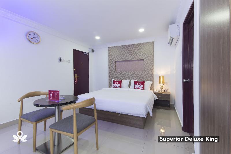 ZEN Rooms Poorna Hotel image
