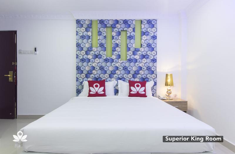 ZEN Rooms Poorna Hotel image