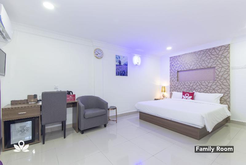 ZEN Rooms Poorna Hotel image
