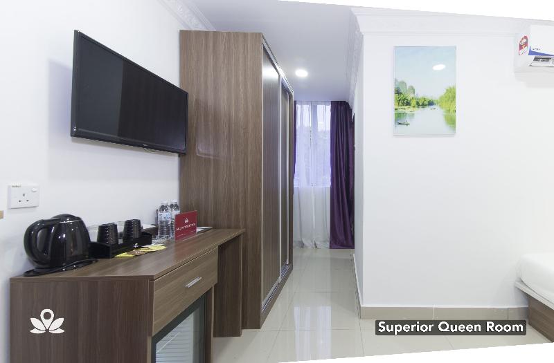 ZEN Rooms Poorna Hotel image