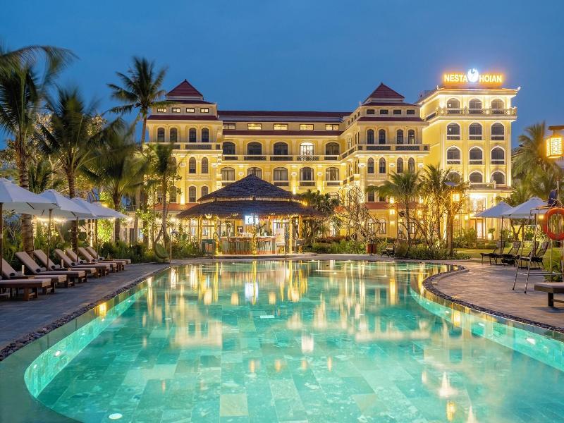 Lu Na Diamond Riverside Hotel image