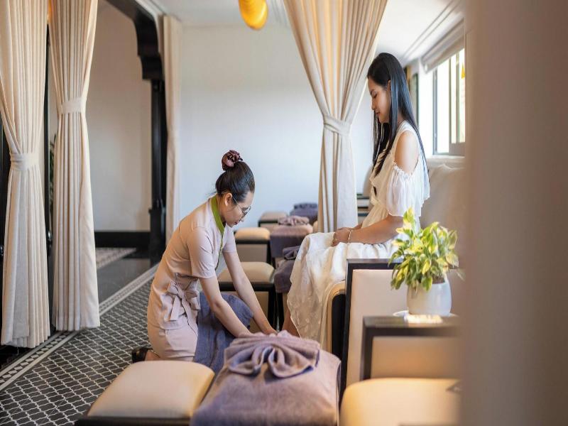 Lu Na Diamond Riverside Hotel image