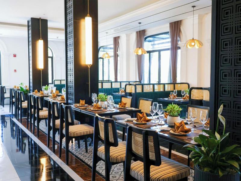 Lu Na Diamond Riverside Hotel image