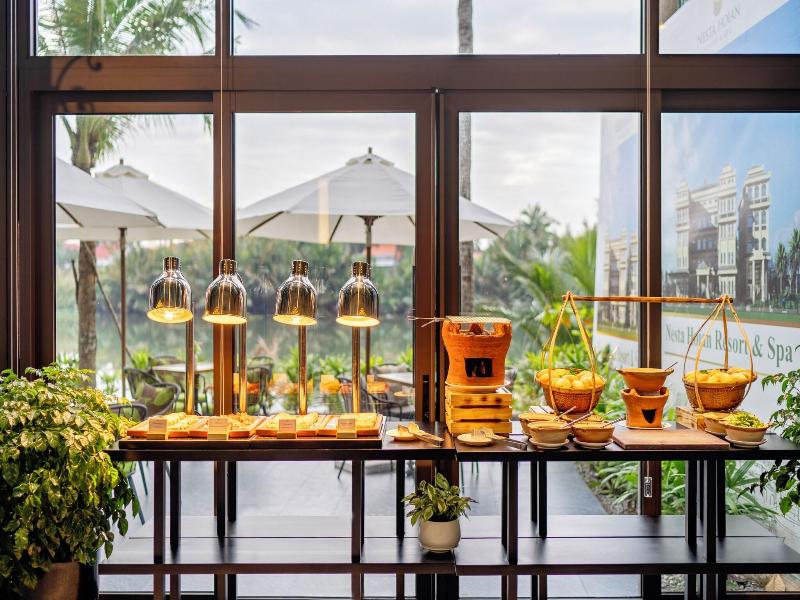 Lu Na Diamond Riverside Hotel image