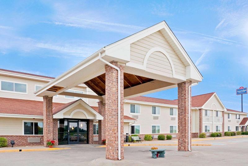 AmericInn Wyndham Oscoda Near AuSable River image