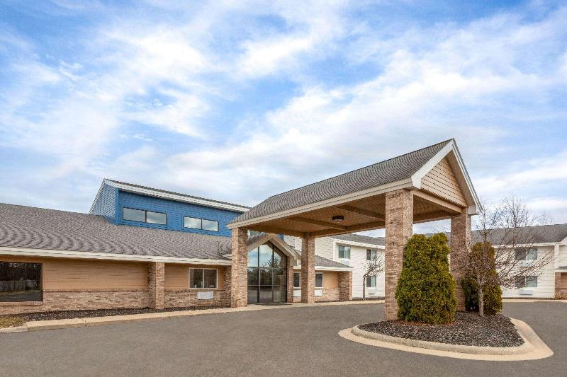 AmericInn Wyndham Oscoda Near AuSable River image