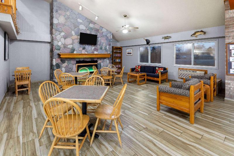 AmericInn Wyndham Oscoda Near AuSable River image