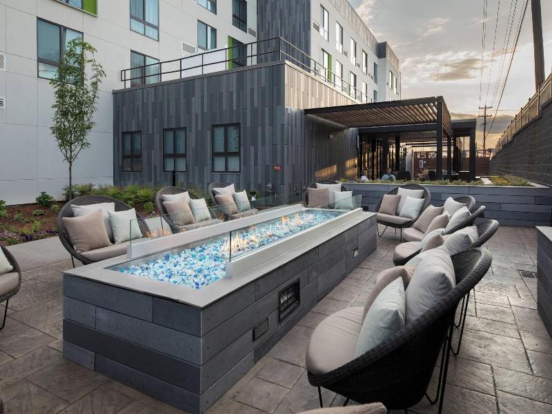 Courtyard Russellville