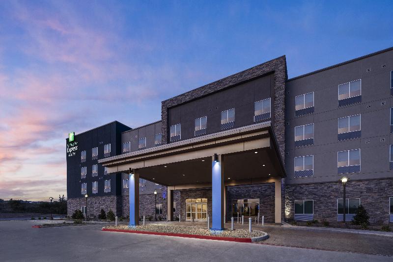 Holiday Inn Express and Suites Odessa I-20
