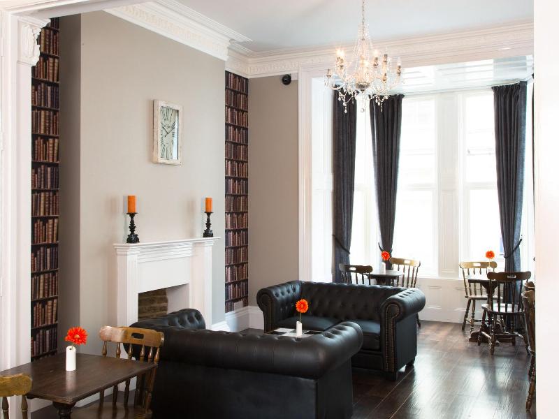 The Grosvenor Plymouth image