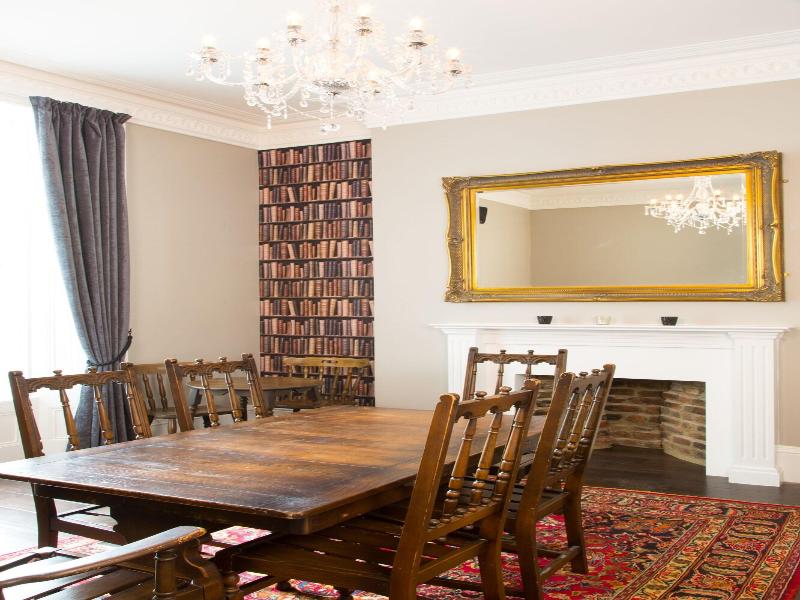 The Grosvenor Plymouth image