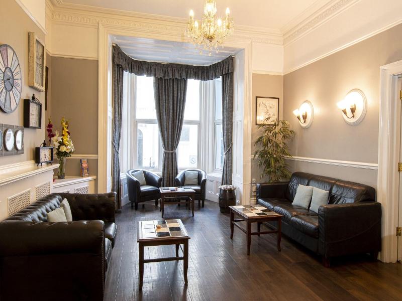 The Grosvenor Plymouth image