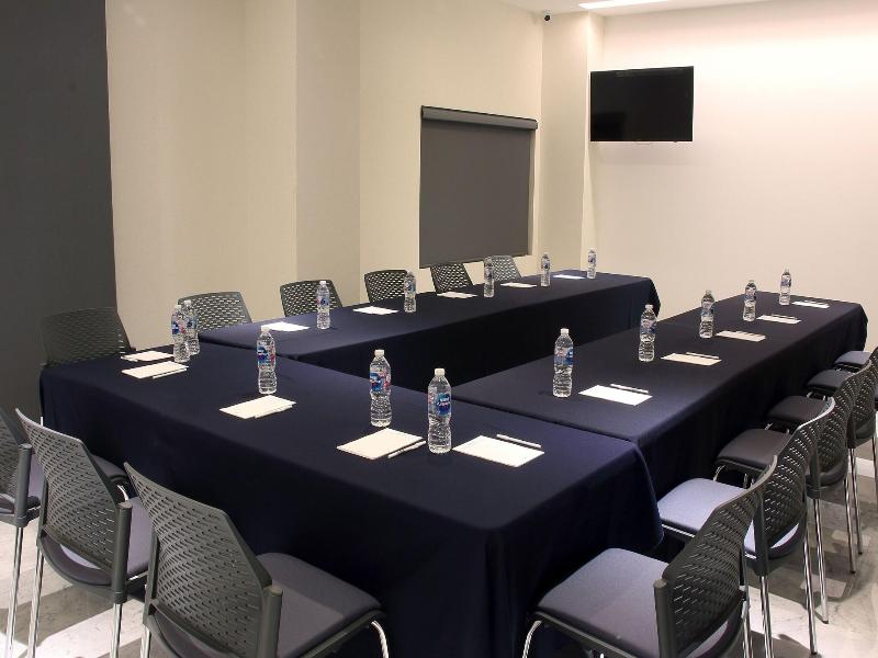 Sj Grand Hotel Monterrey image