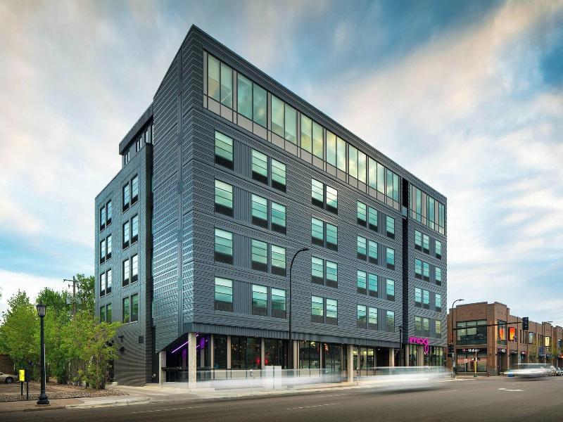 Moxy Minneapolis Uptown
