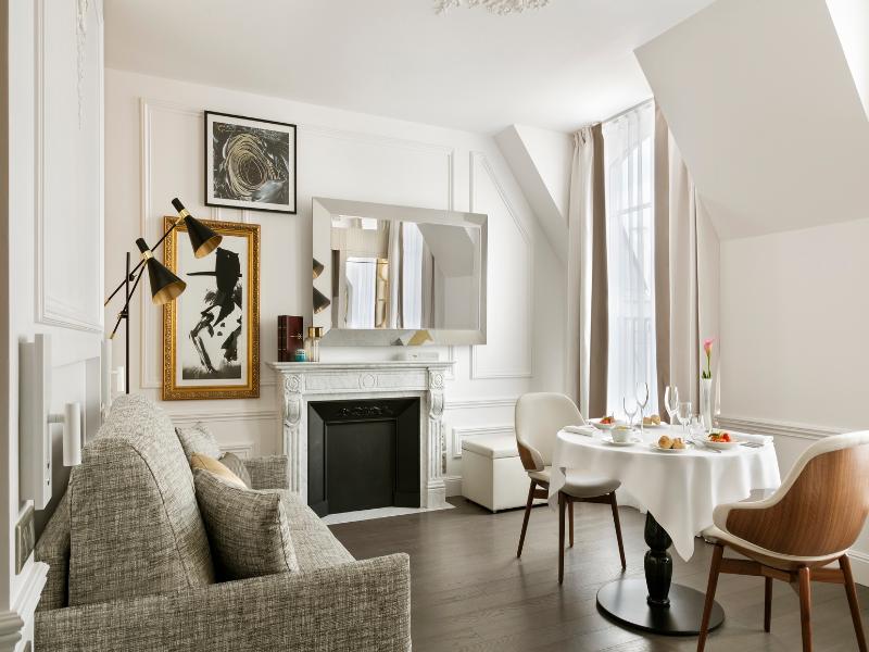 La Clef Champs-Elysées by The Crest Collection image