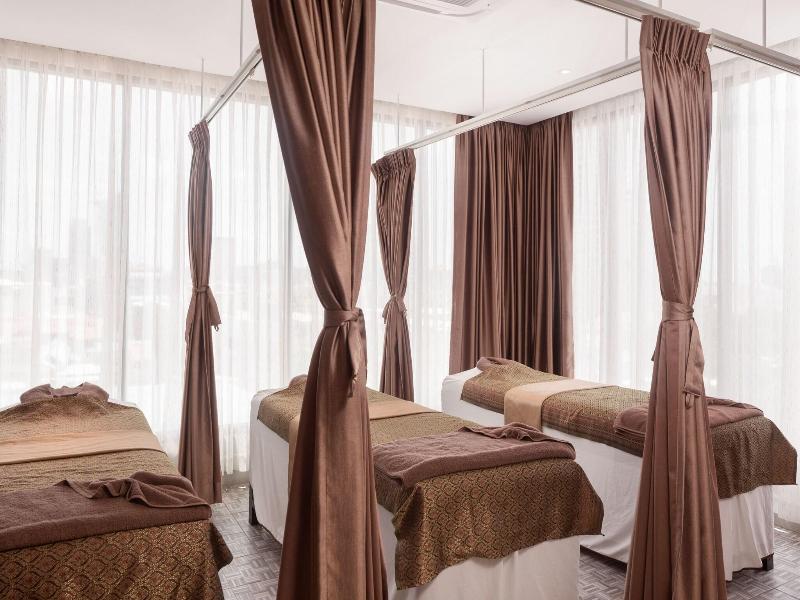 Monivong Clover Hotel image