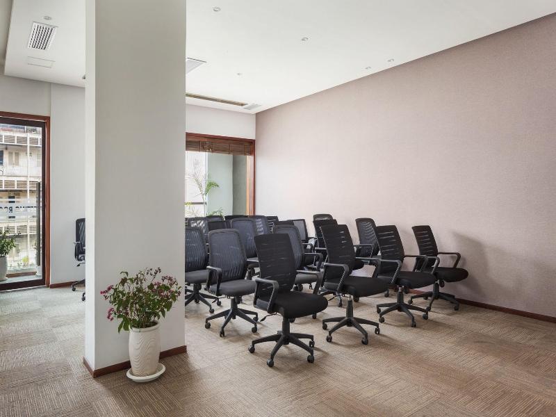 Monivong Clover Hotel image