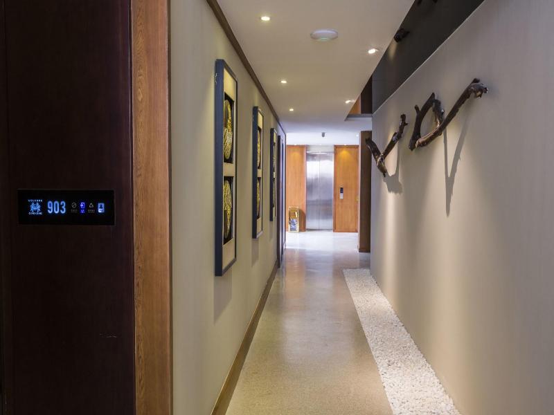 Monivong Clover Hotel image