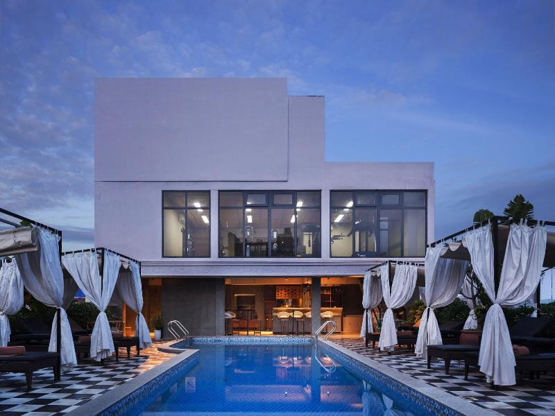 Monivong Clover Hotel image