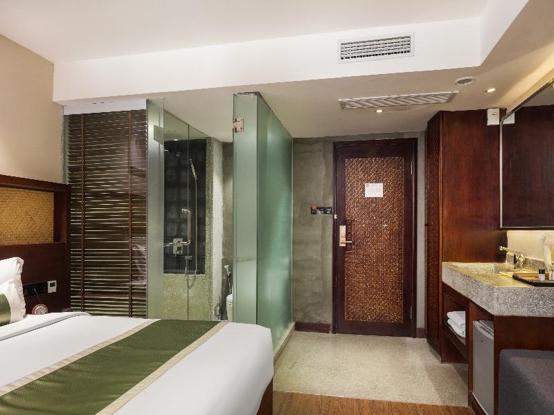 Monivong Clover Hotel image