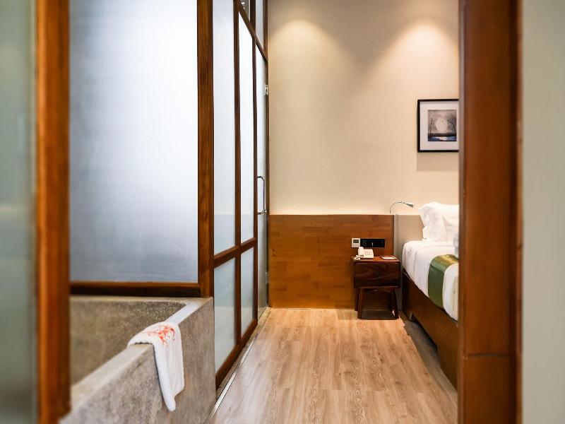 Monivong Clover Hotel image