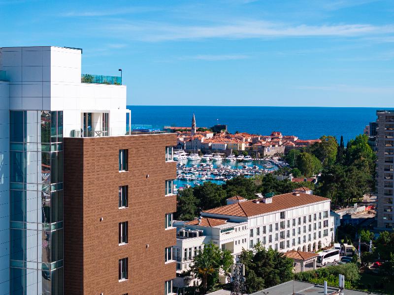 Hotel WOW image