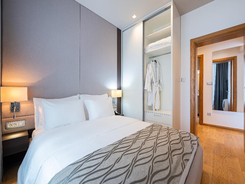 Hotel WOW image