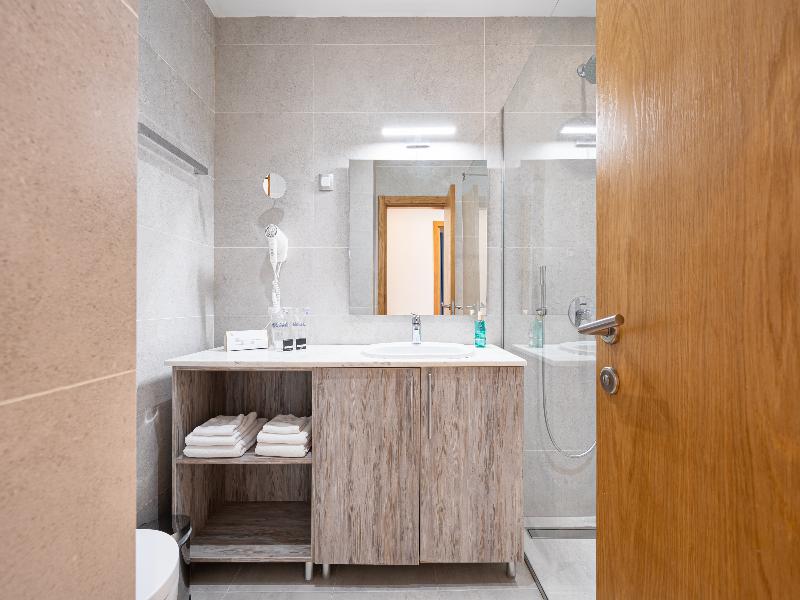 Hotel WOW image