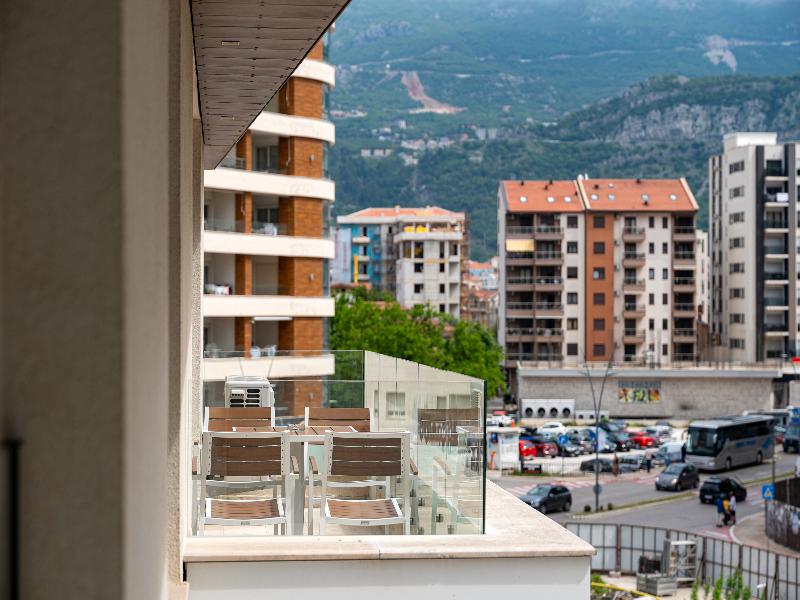 Hotel WOW image