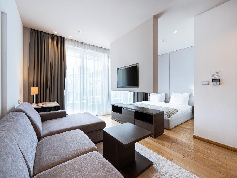 Hotel WOW image