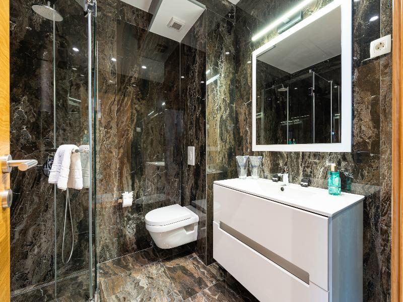 Hotel WOW image