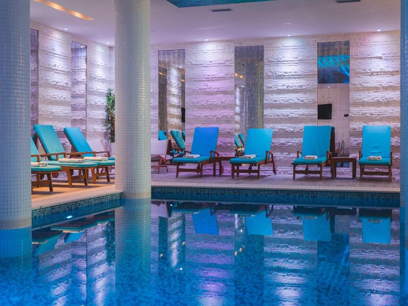 Kalamper Hotel & Spa image