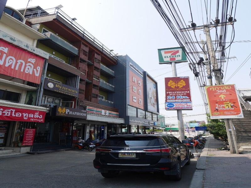 Phaphoom Boutique image